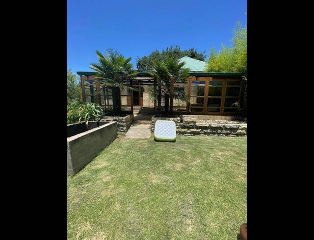 5 BEDROOM HOUSE FOR SALE IN LADYBRAND